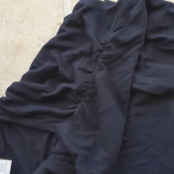 Beautiful Off the Shoulder Top - Picture 3 of 5